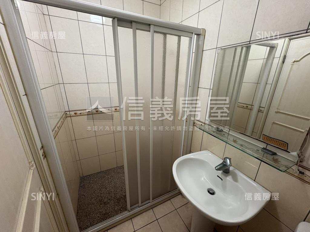 近國道崙美頭等艙美墅房屋室內格局與周邊環境