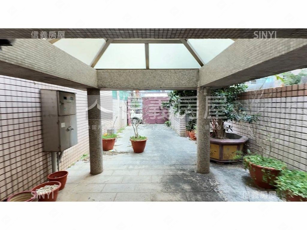 文化一路好機能透天Ｂ房屋室內格局與周邊環境