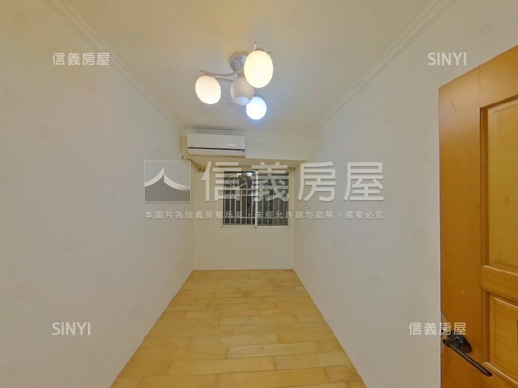 皇家高樓美景２房車位房屋室內格局與周邊環境