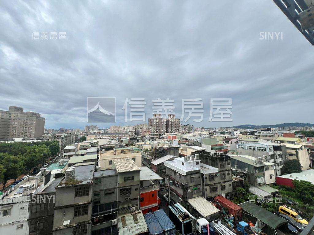 公園旁！慕夏景觀套房車位房屋室內格局與周邊環境