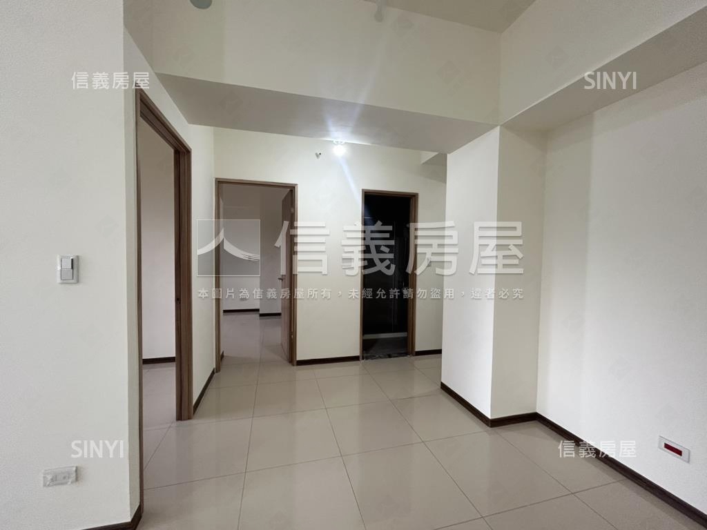 面公園景觀露臺三房房屋室內格局與周邊環境