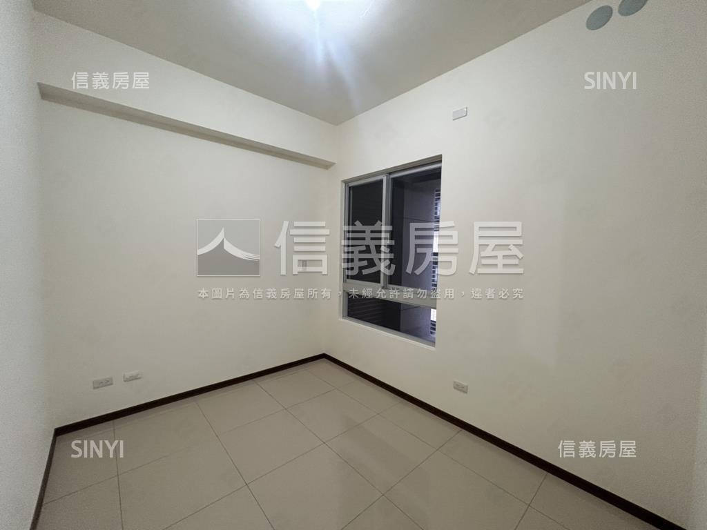 面公園景觀露臺三房房屋室內格局與周邊環境