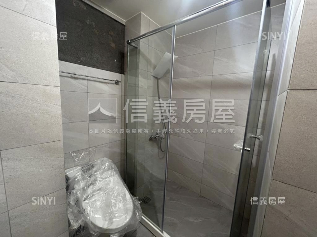 面公園景觀露臺三房房屋室內格局與周邊環境