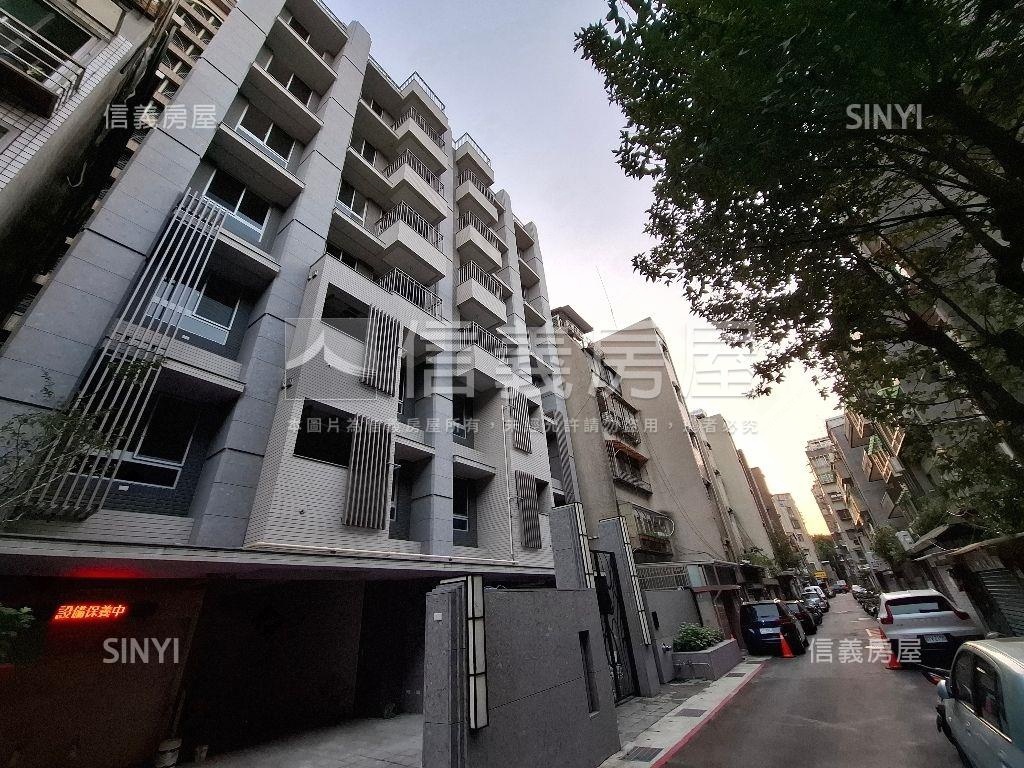 面公園景觀露臺三房房屋室內格局與周邊環境