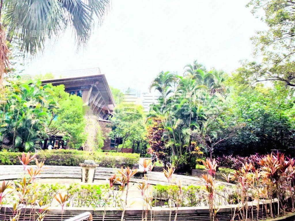 一青悠悠然生活近捷運公園房屋室內格局與周邊環境