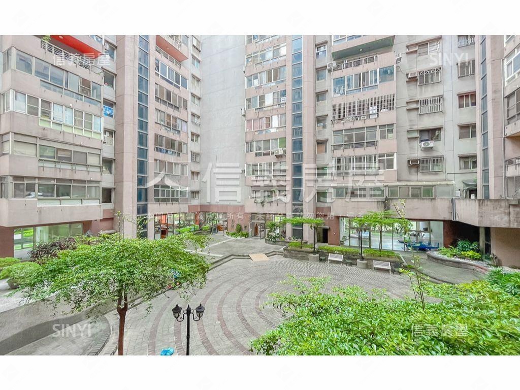 正山西路小資優質樓店房屋室內格局與周邊環境