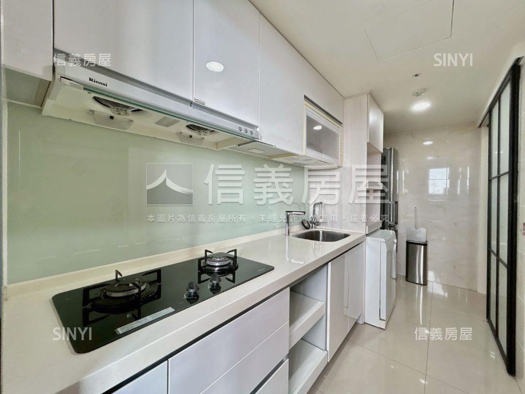 世紀城視野採光美裝潢３房房屋室內格局與周邊環境