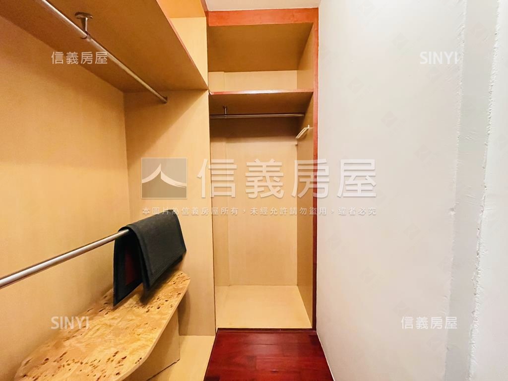 瑞士荷風稀有挑高一樓房屋室內格局與周邊環境