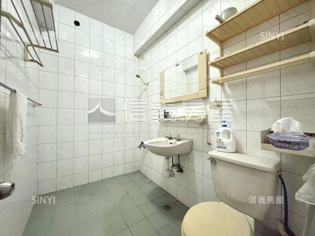 高醫稀有正五樓街上透天房屋室內格局與周邊環境