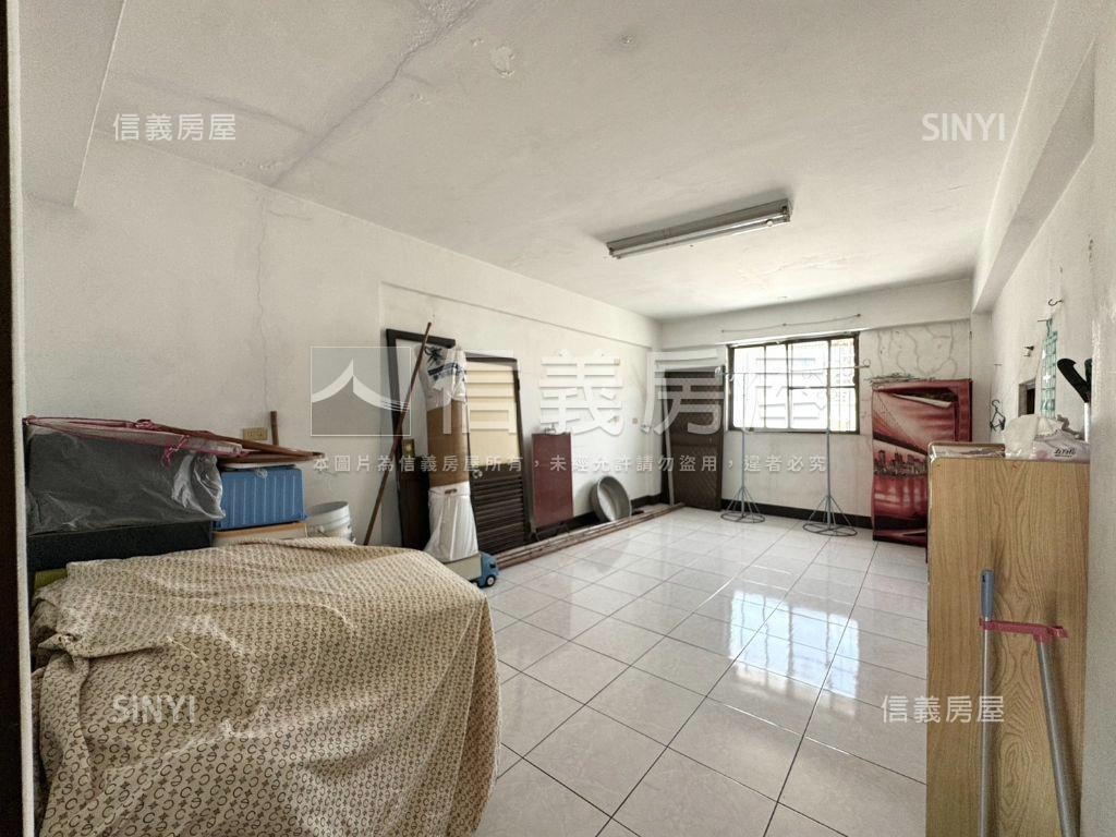高醫稀有正五樓街上透天房屋室內格局與周邊環境