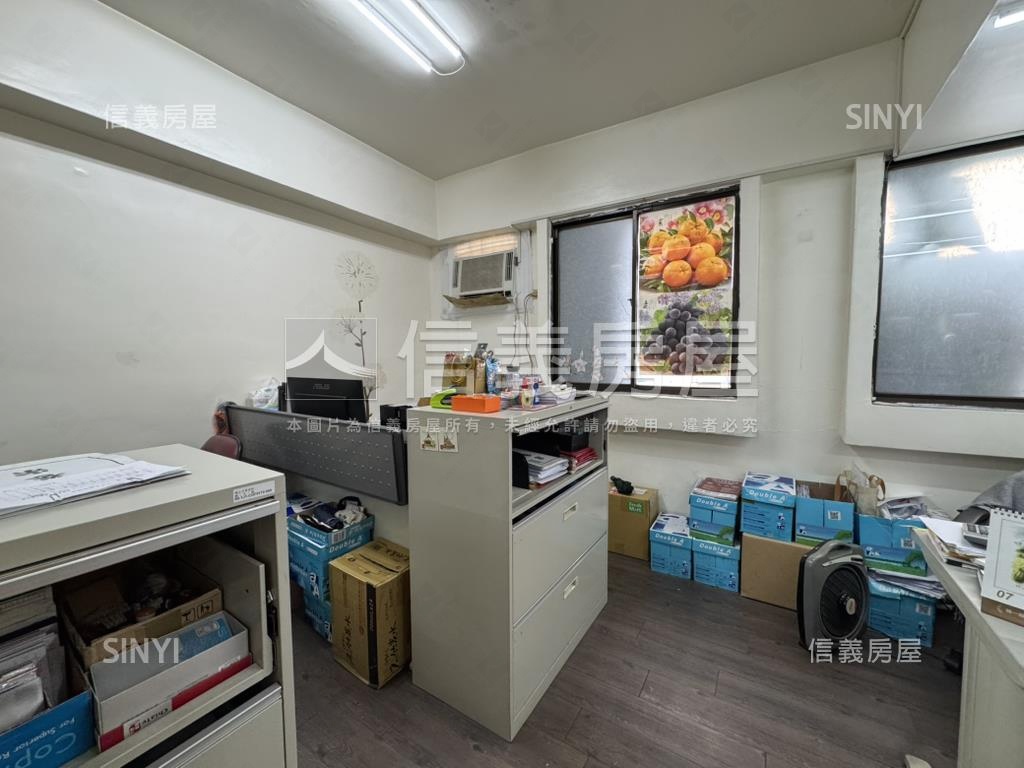 紀念堂附小電梯三房房屋室內格局與周邊環境