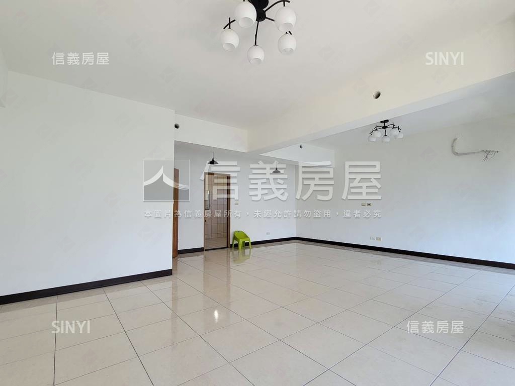 康橋庭院大透天房屋室內格局與周邊環境