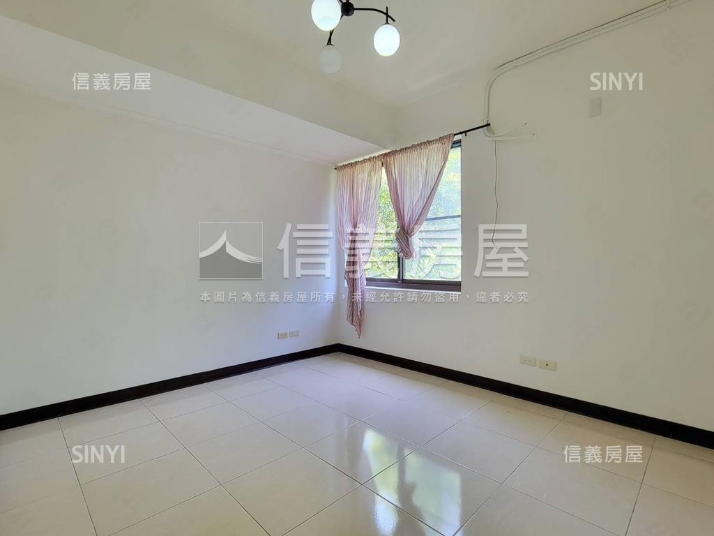 康橋庭院大透天房屋室內格局與周邊環境