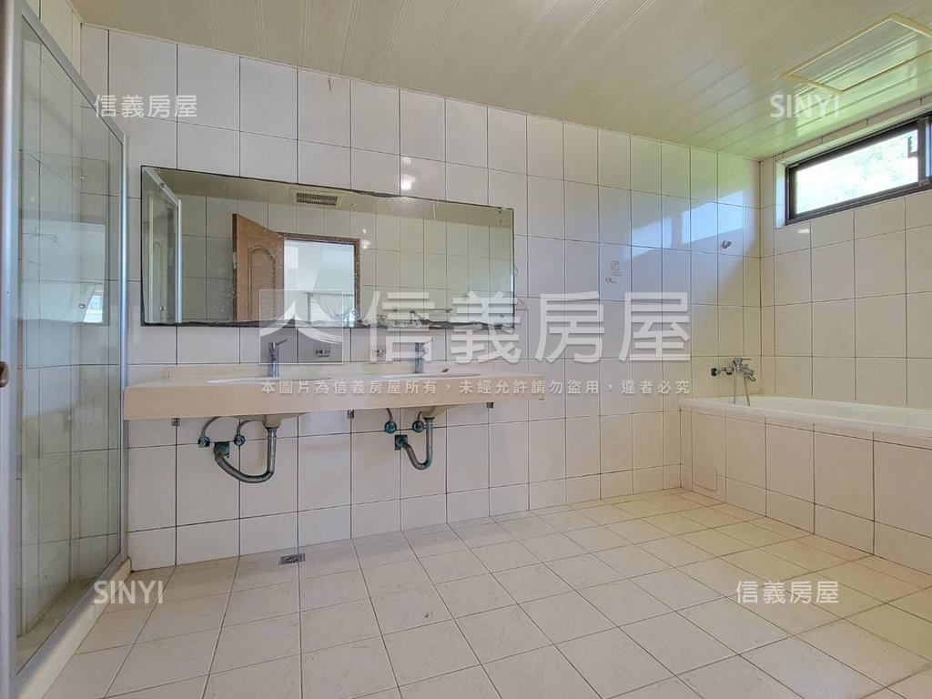 康橋庭院大透天房屋室內格局與周邊環境