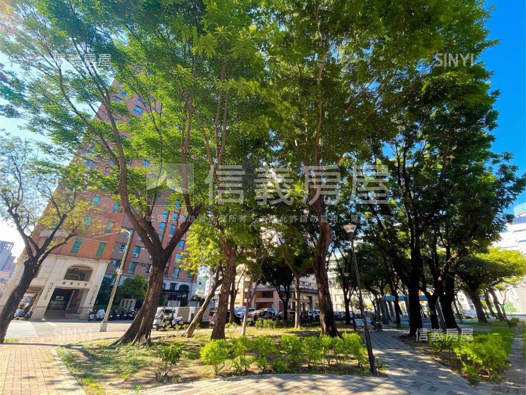 公園首排三房平車房屋室內格局與周邊環境