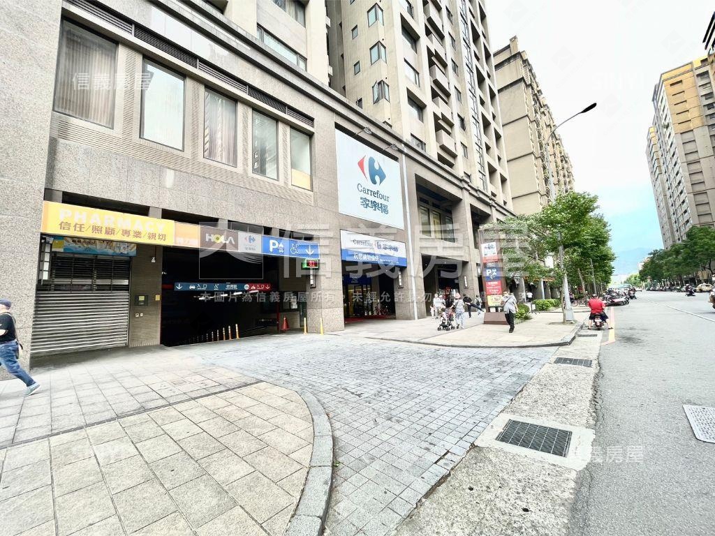 北大特區收租金店面房屋室內格局與周邊環境