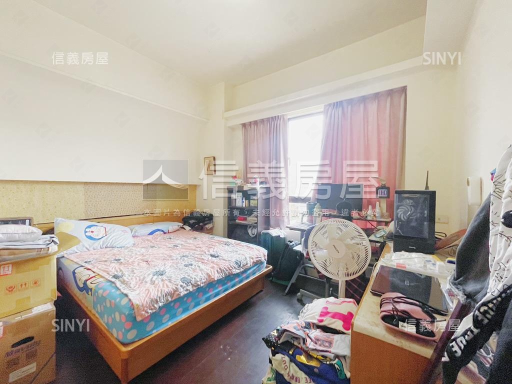 康橋四房雙衛開窗房屋室內格局與周邊環境