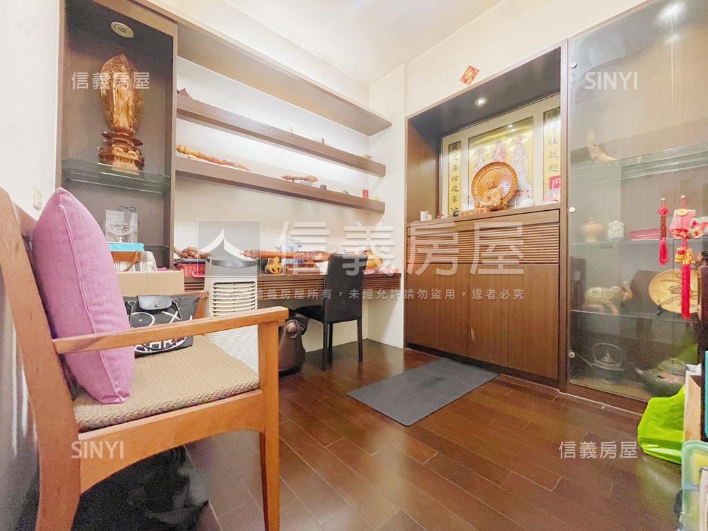 康橋四房雙衛開窗房屋室內格局與周邊環境