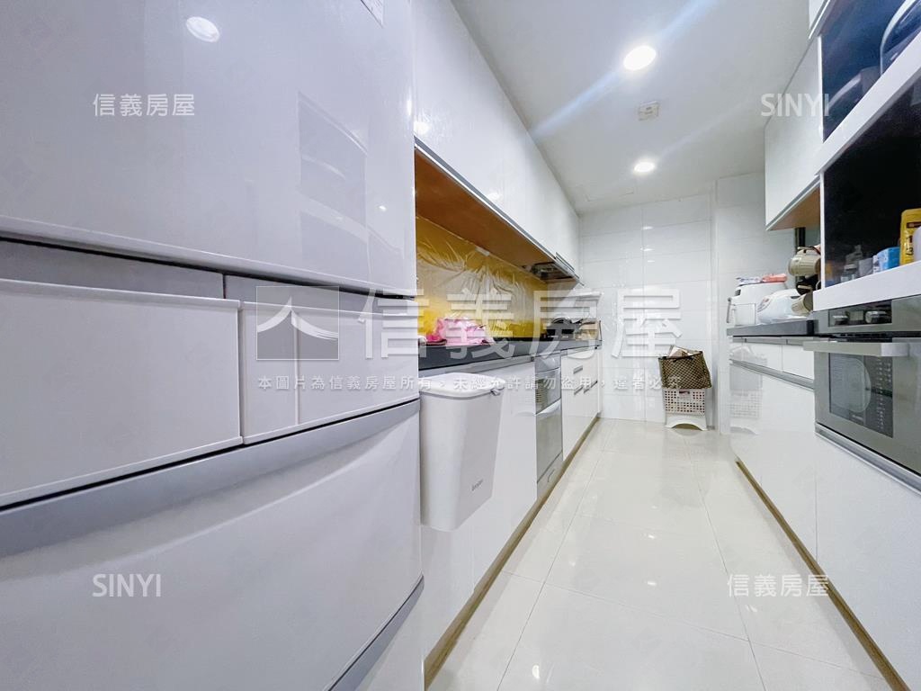 康橋四房雙衛開窗房屋室內格局與周邊環境