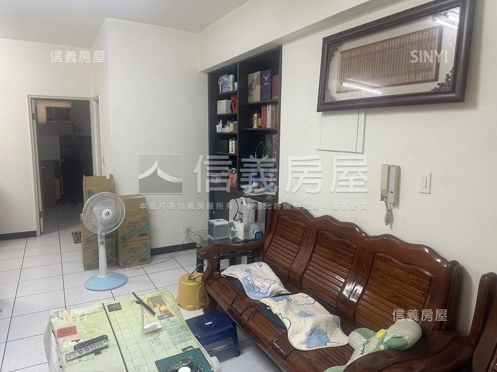 必看！東區低總價四房車位房屋室內格局與周邊環境