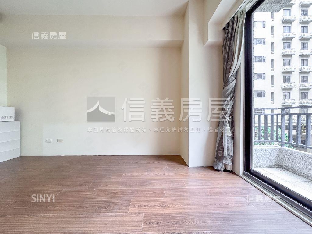 高鐵區綠園優質三房平車房屋室內格局與周邊環境