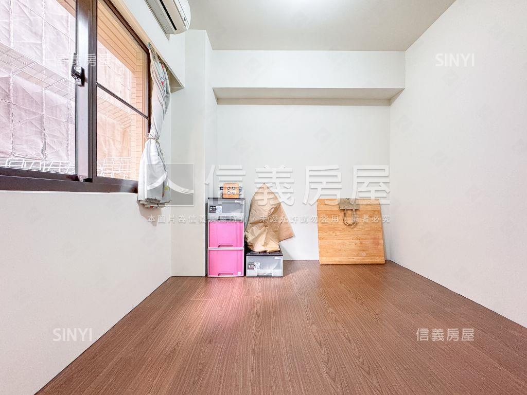 高鐵區綠園優質三房平車房屋室內格局與周邊環境