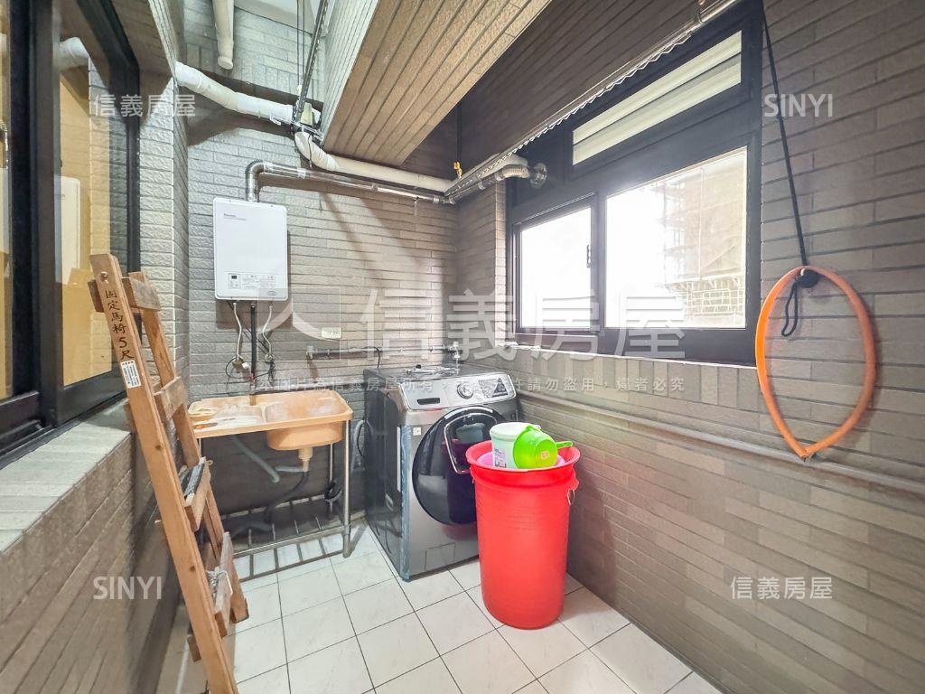 高鐵區綠園優質三房平車房屋室內格局與周邊環境