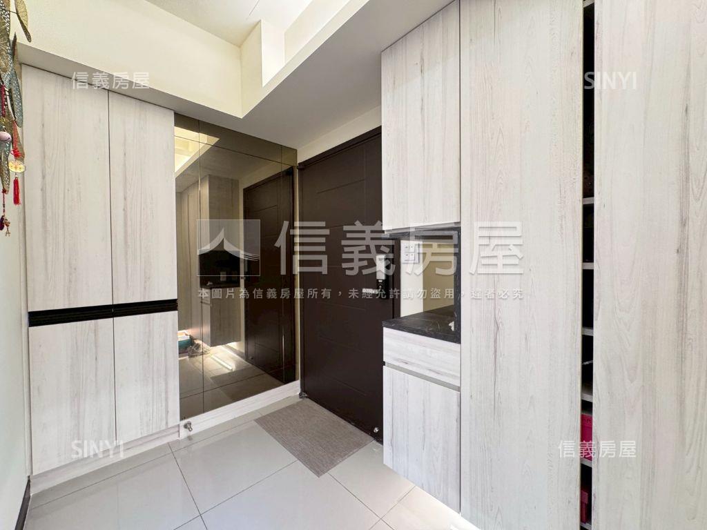 水交社高樓美妝三房平車房屋室內格局與周邊環境