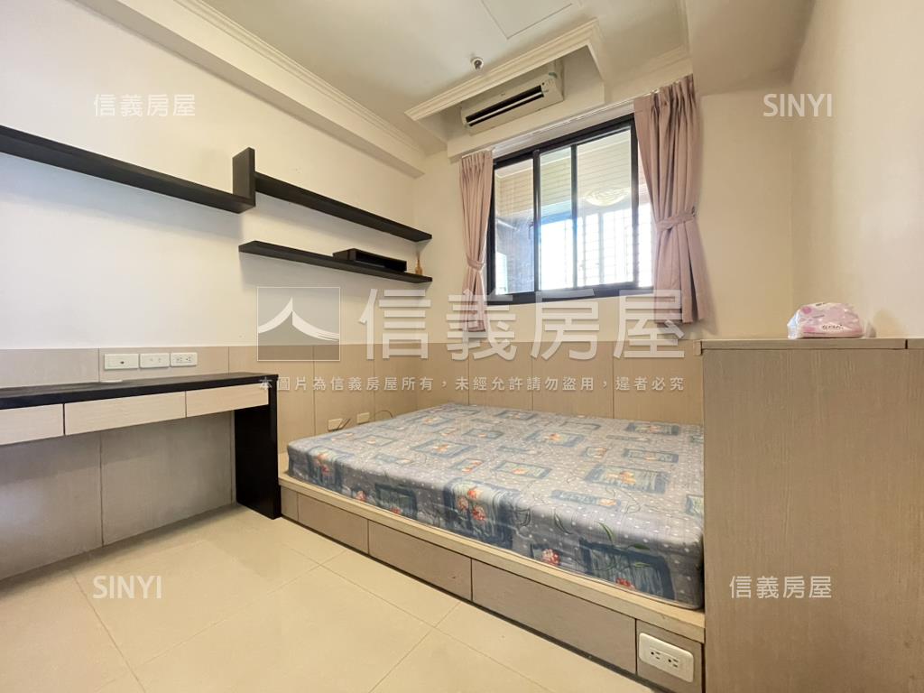 現代巴黎大兩房衛浴開窗房屋室內格局與周邊環境