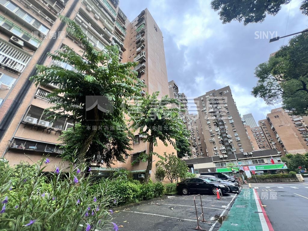 專任成功高樓全新廚浴三房房屋室內格局與周邊環境