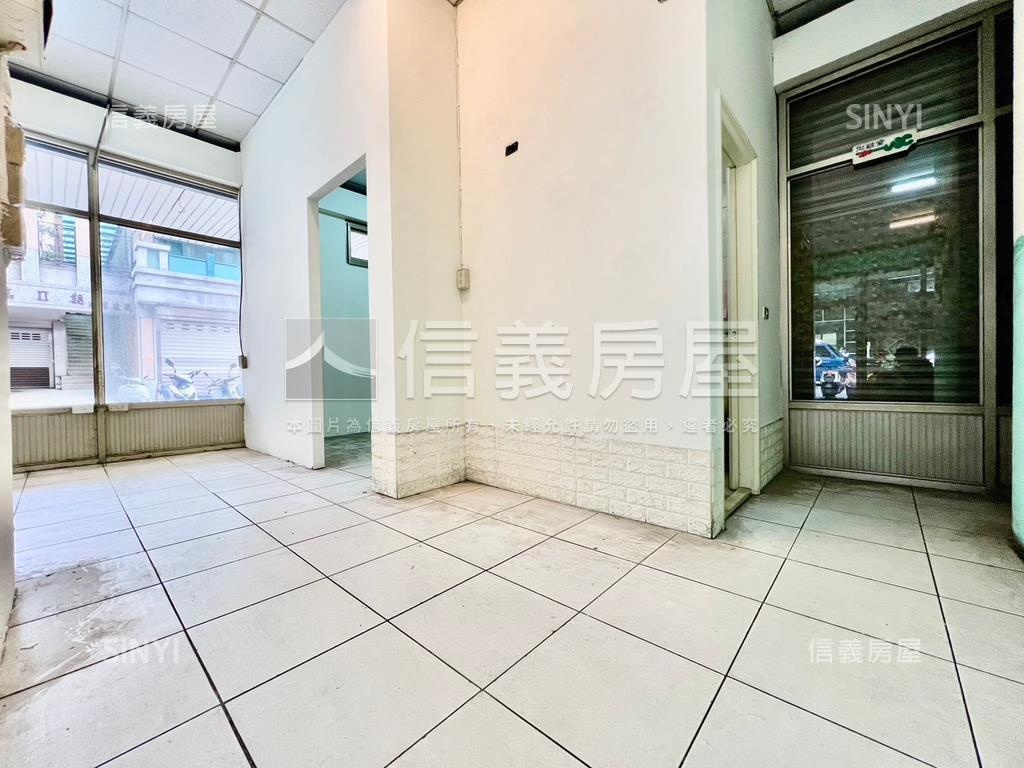 逢甲商圈潛力角間店面房屋室內格局與周邊環境