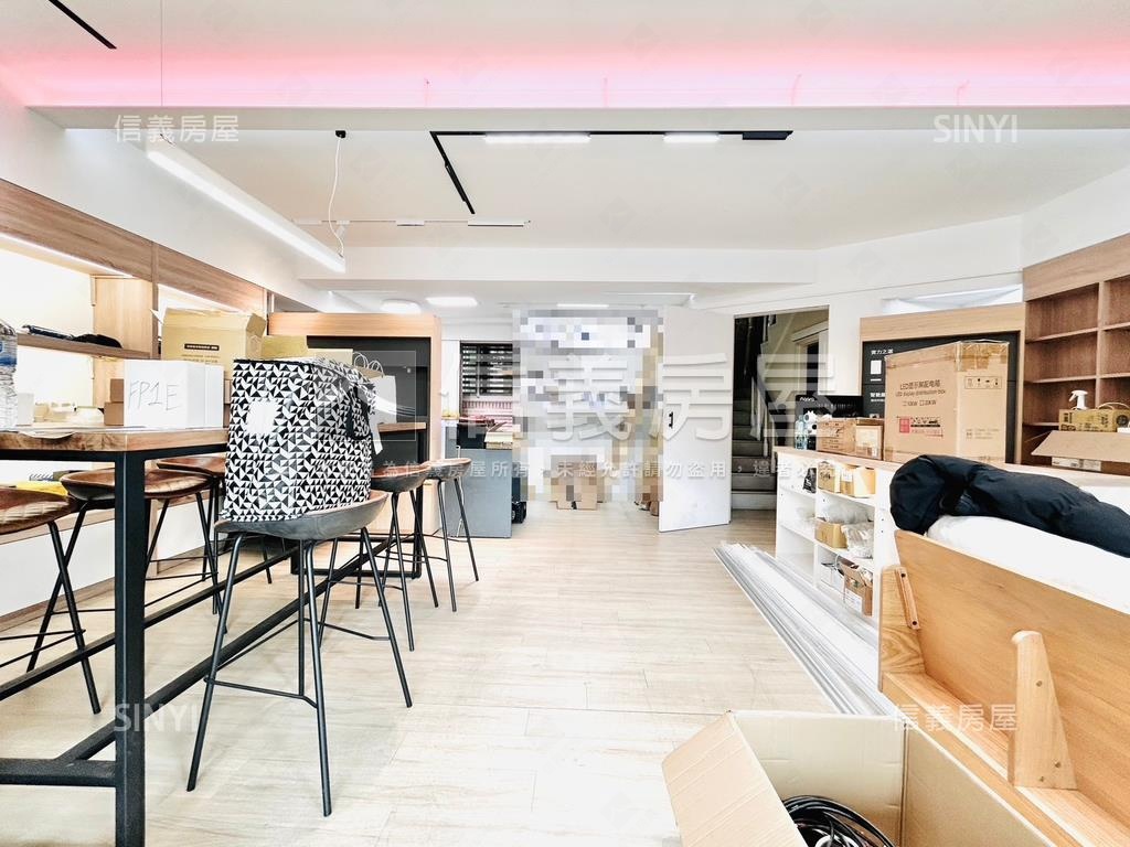 西屯青海路店面房屋室內格局與周邊環境