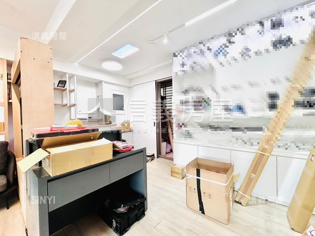 西屯青海路店面房屋室內格局與周邊環境