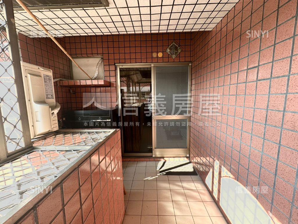 裕誠河堤商圈大三房平車房屋室內格局與周邊環境