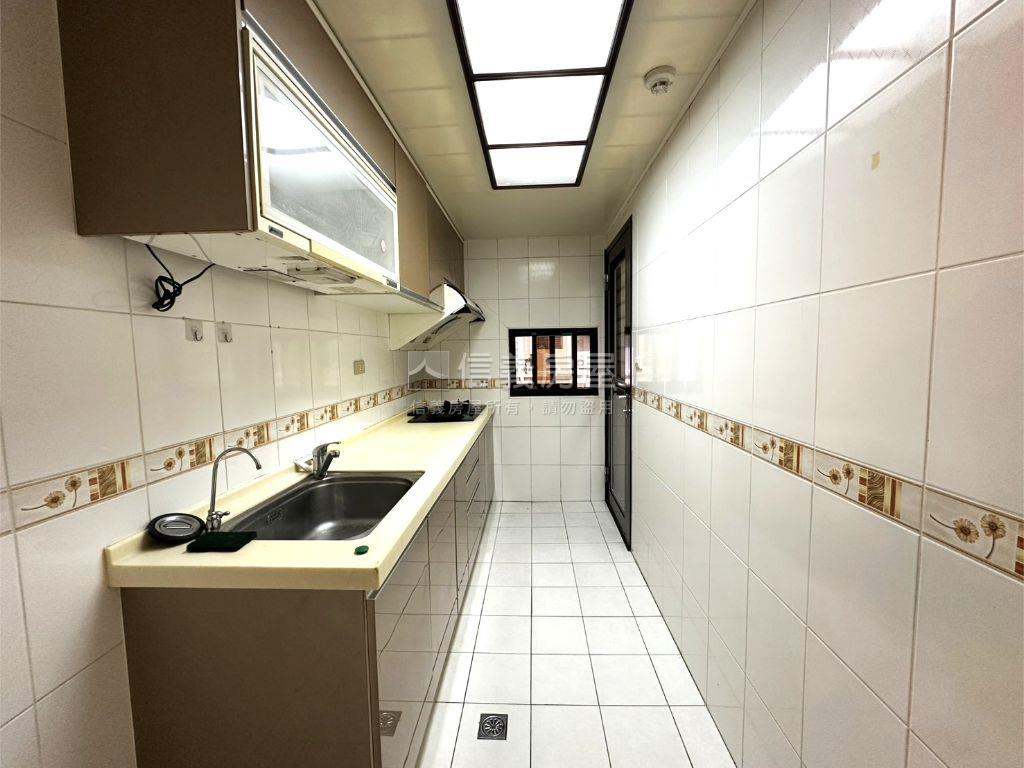 高鐵特區雅致香堤房屋室內格局與周邊環境