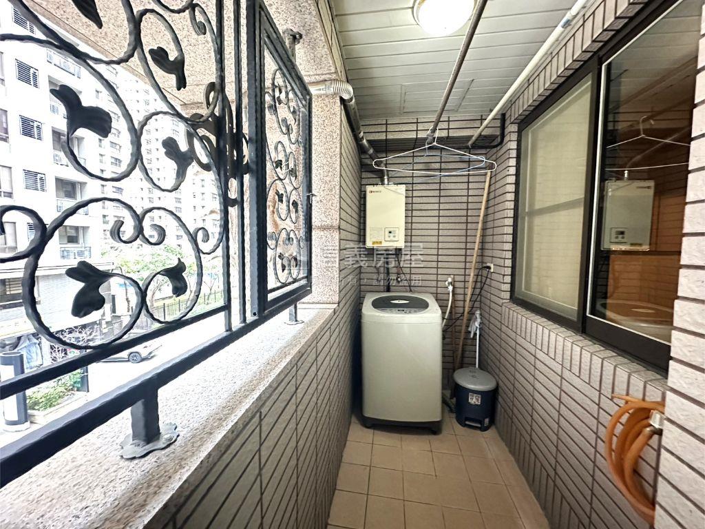 高鐵特區雅致香堤房屋室內格局與周邊環境