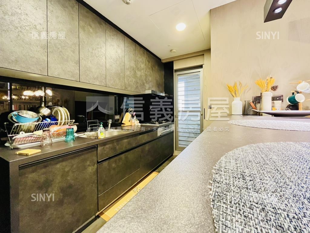 天藝．時尚３房雙車位尊邸房屋室內格局與周邊環境