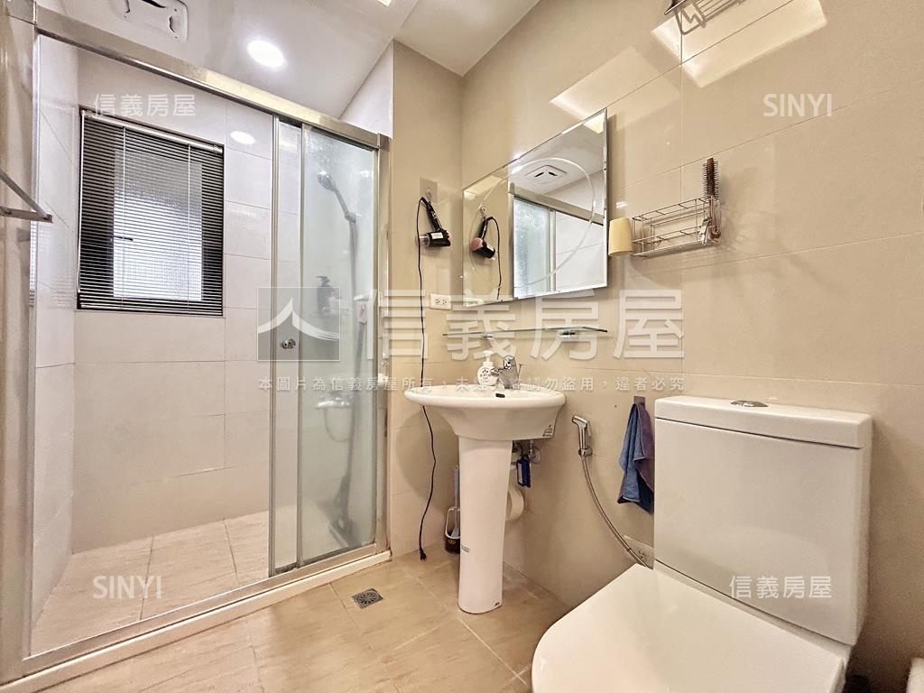 勳章高樓採光大三房房屋室內格局與周邊環境