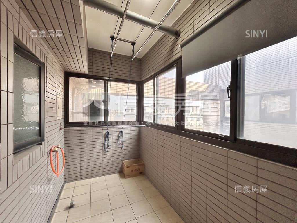 勳章高樓採光大三房房屋室內格局與周邊環境