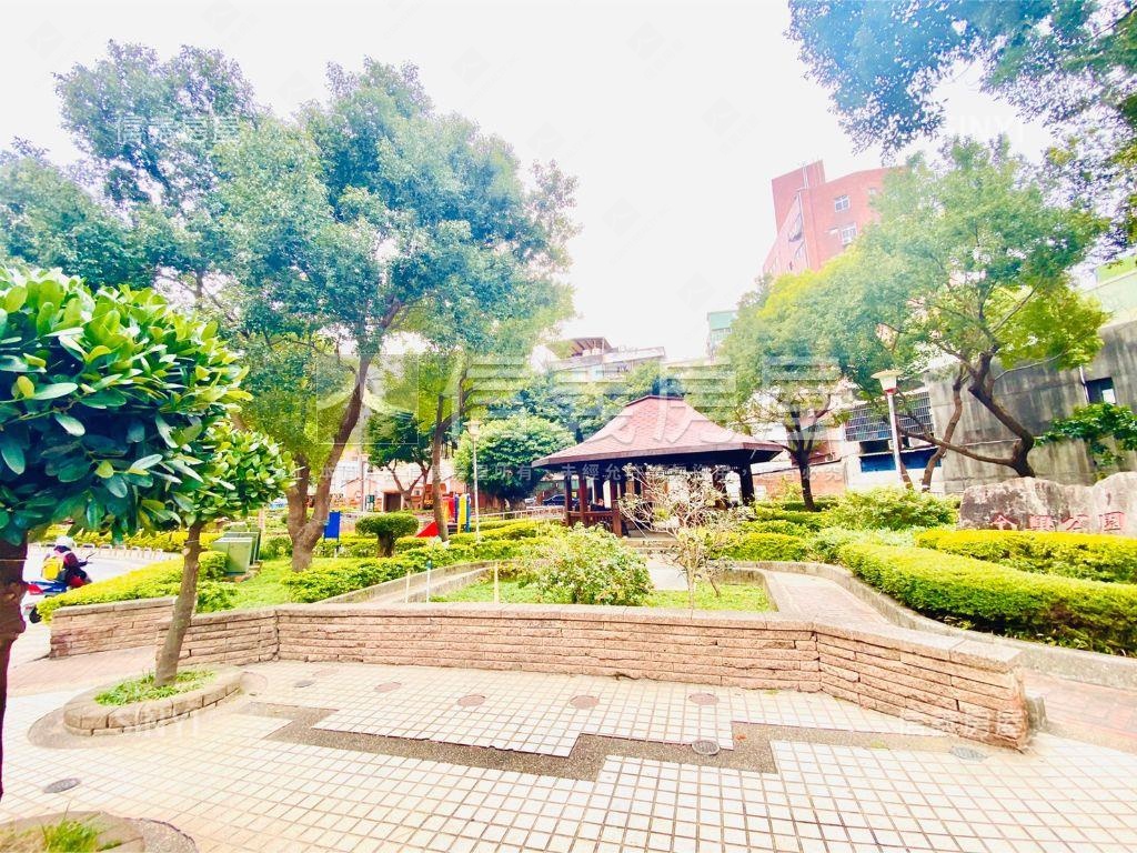 勳章高樓採光大三房房屋室內格局與周邊環境