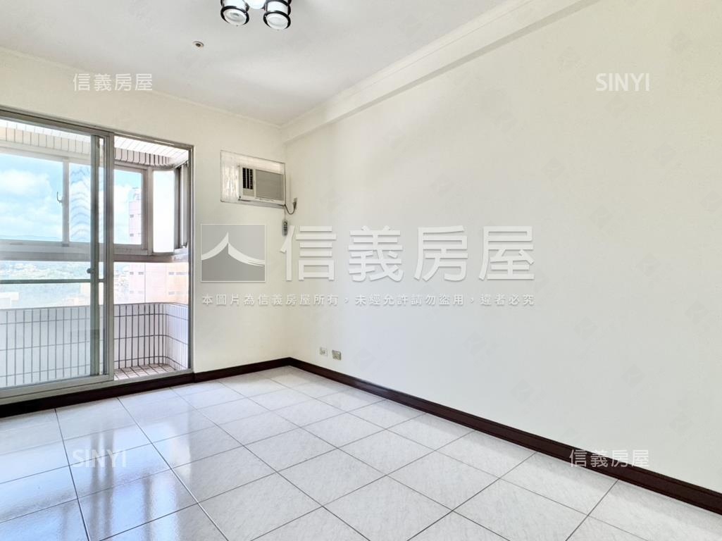 登峰天廈景觀明亮兩房美屋房屋室內格局與周邊環境