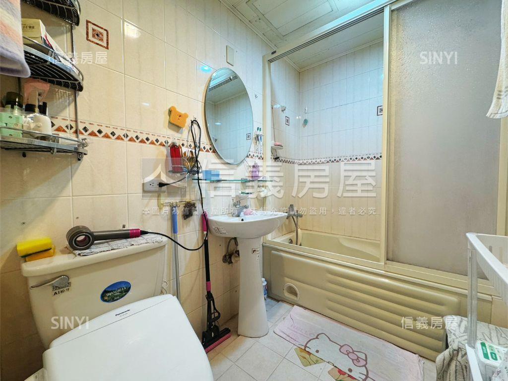 近文心中清捷運大三房房屋室內格局與周邊環境