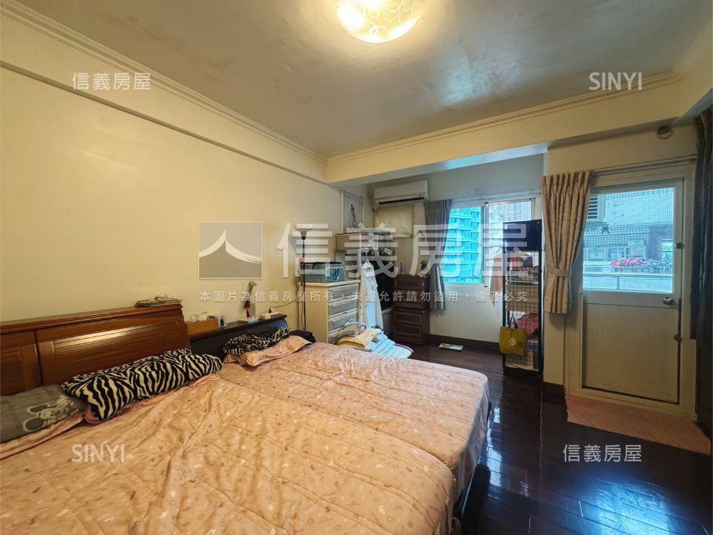 近文心中清捷運大三房房屋室內格局與周邊環境