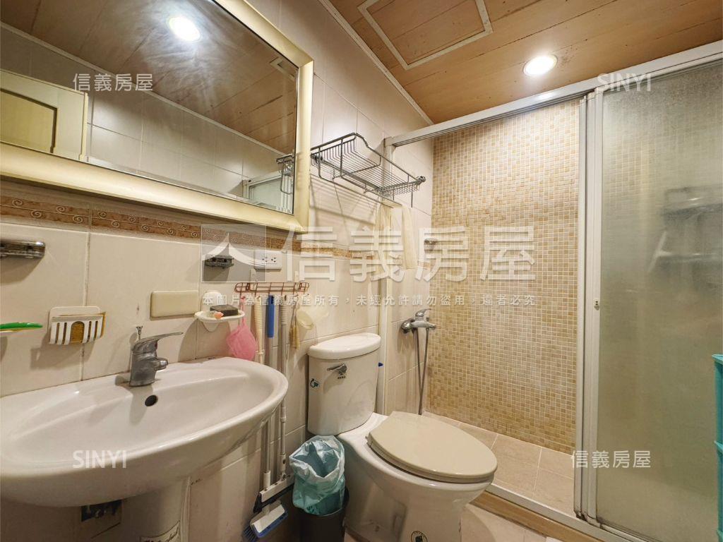 近文心中清捷運大三房房屋室內格局與周邊環境