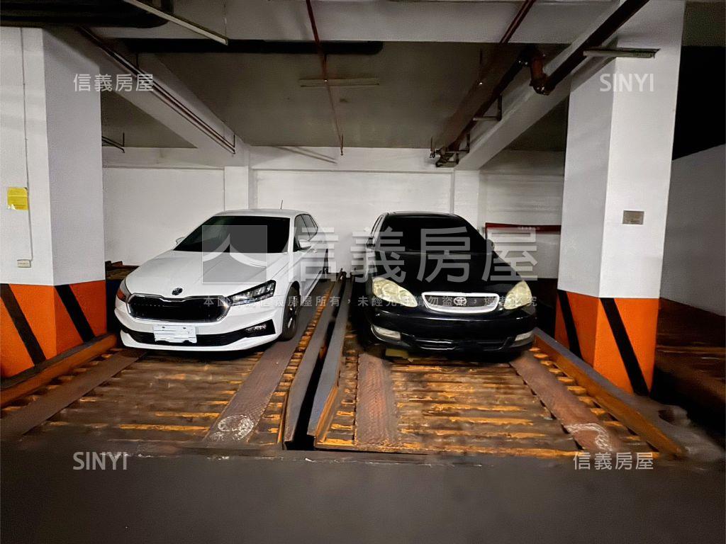 近文心中清捷運大三房房屋室內格局與周邊環境