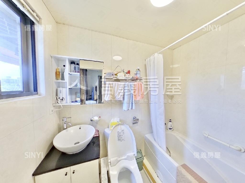 【國寶花園】露臺三房車位房屋室內格局與周邊環境