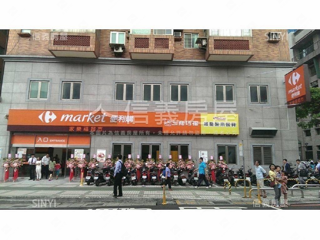 捷運星光燦爛１房附車位房屋室內格局與周邊環境