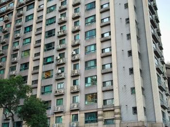 捷運星光燦爛１房附車位