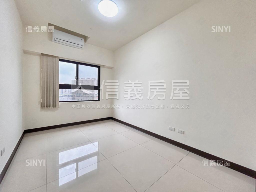 新未來２三房車位房屋室內格局與周邊環境