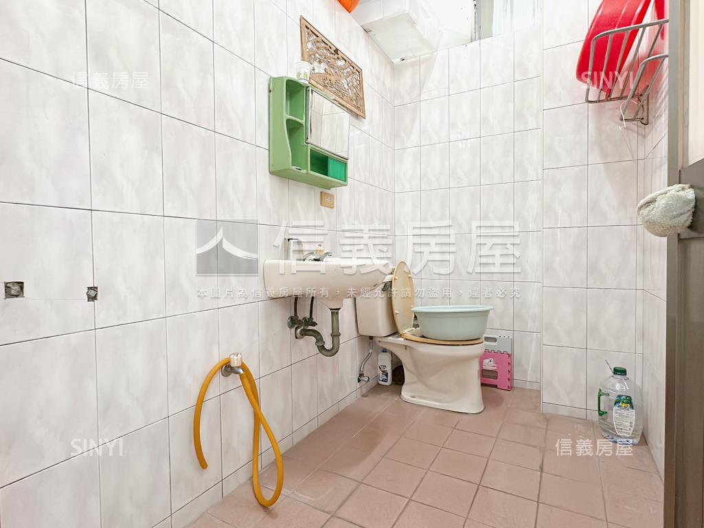 仁雄大房型孝親正路大透天房屋室內格局與周邊環境